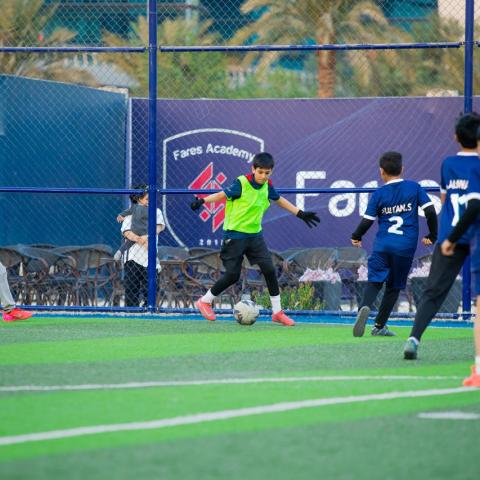 فريق عالم المنجزون لكرة القدم